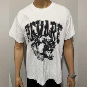 Market Classic Beware Designer Graphic T-Shirt Size Large NWOT